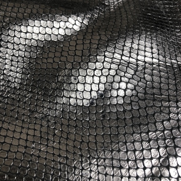 Michael Kors Skorpios metallic snakeskin bag - Picture 4 of 16